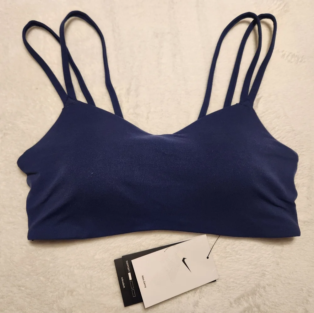 ✨️✨️NWT✨️✨️ Nike Zenvy Strappy Womens Light-Support Padded Sports Bra